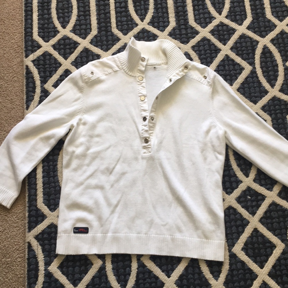 Lightweight sweater